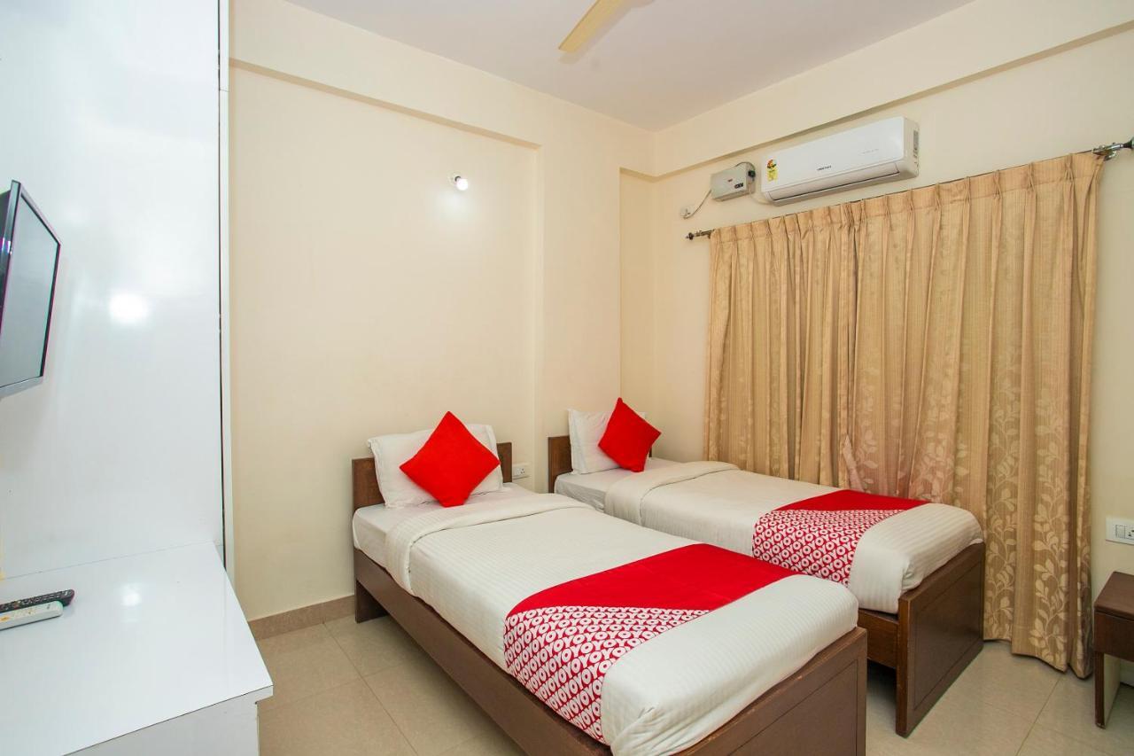 Hotel Oyo 4797 Lulu Hospitality Yelahanka Esterno foto