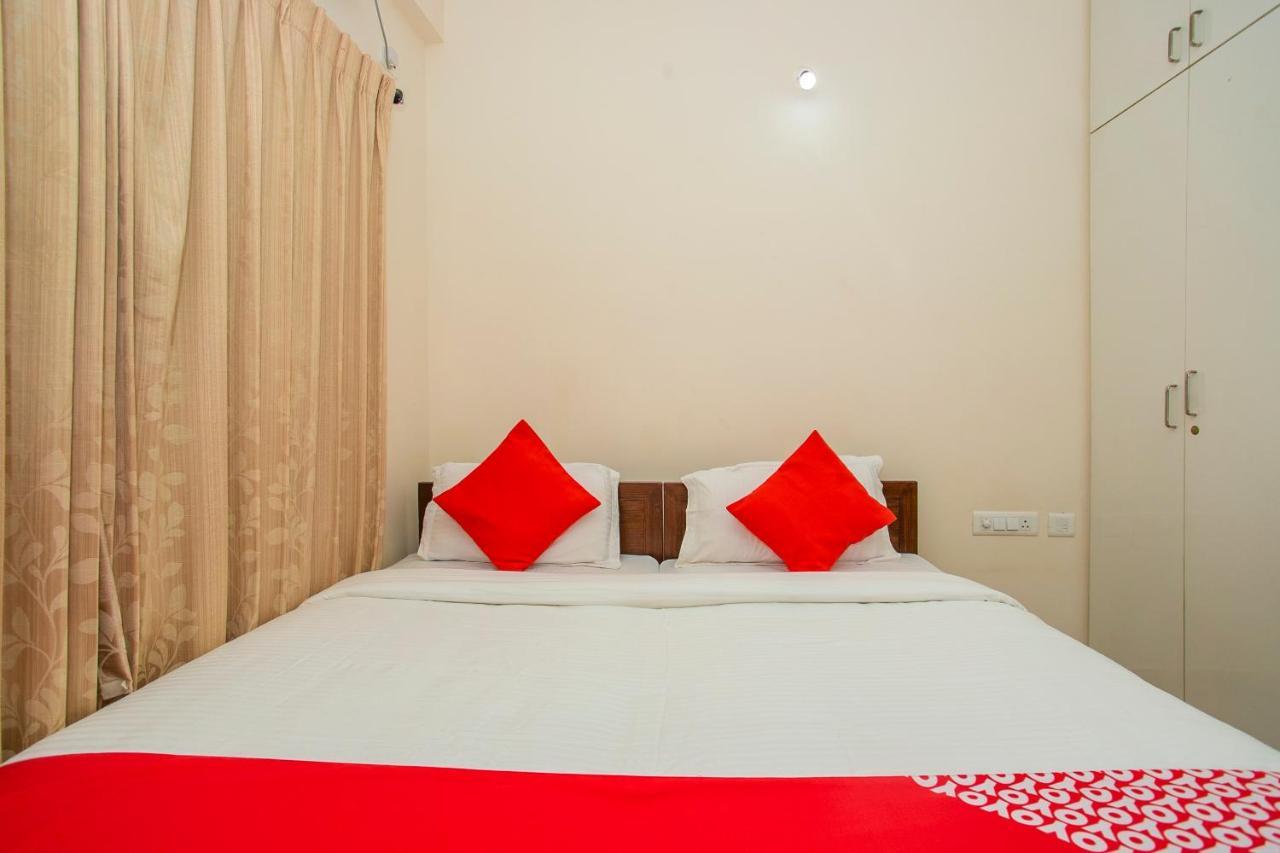 Hotel Oyo 4797 Lulu Hospitality Yelahanka Esterno foto