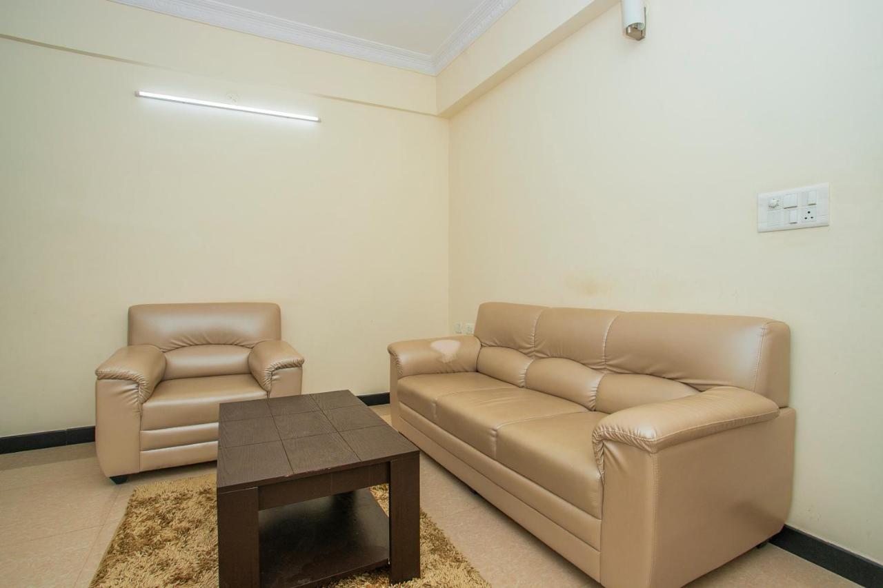 Hotel Oyo 4797 Lulu Hospitality Yelahanka Esterno foto