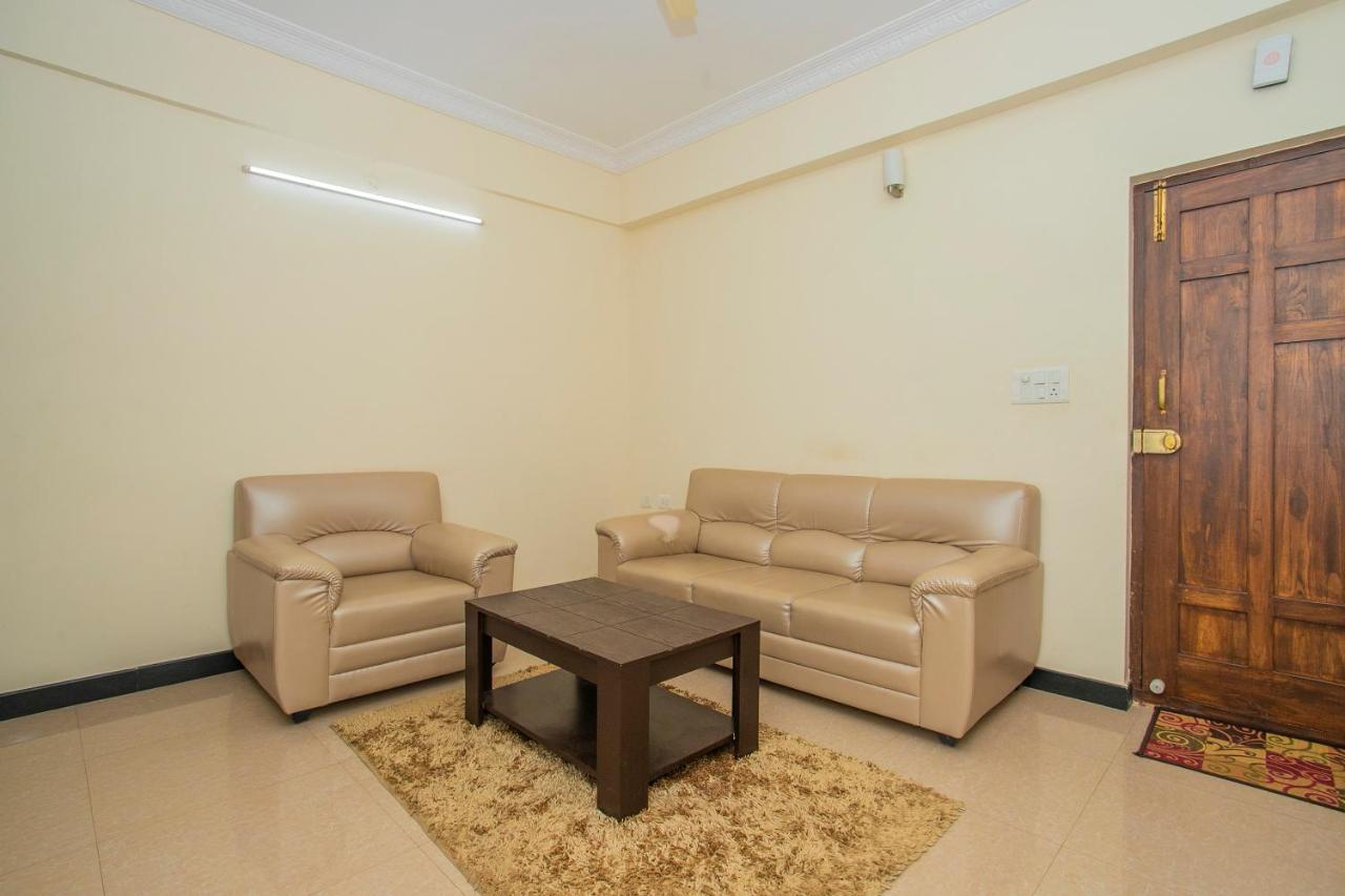 Hotel Oyo 4797 Lulu Hospitality Yelahanka Esterno foto